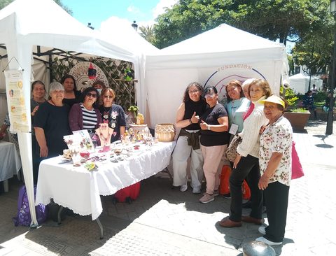 Participantes durante un encuentro de la fundación