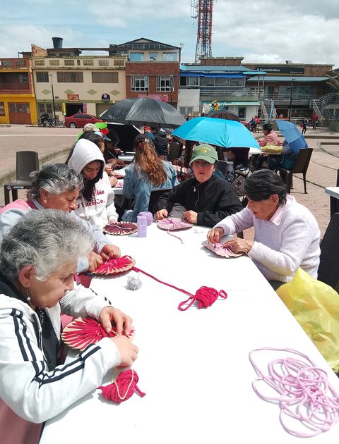 Actividad comunitaria de bienestar emocional